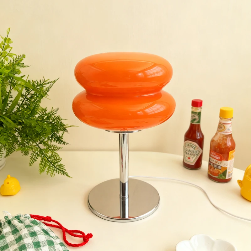 Lampe de table annulaire Bauhaus, lampe d'art antique vintage pour chevet, lumière ambiante de style ins avec base en métal et décoration en verre