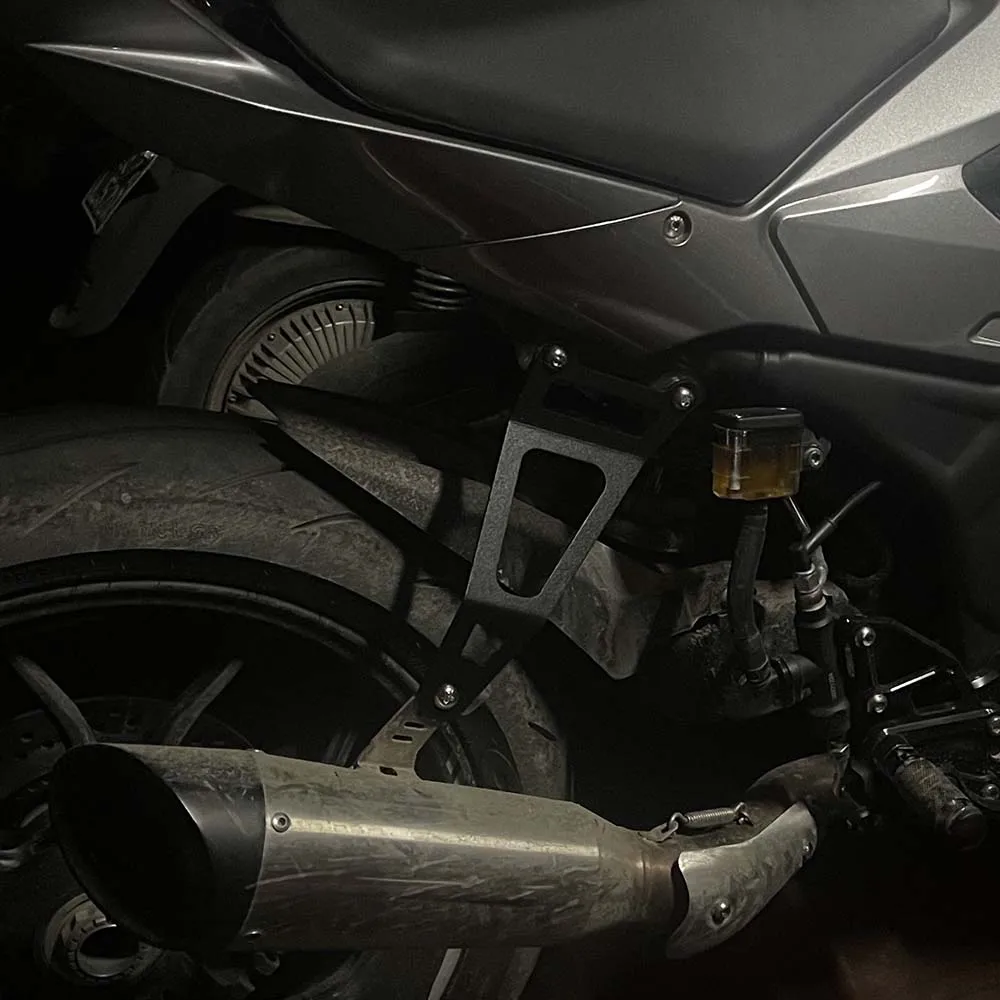 Motorcycle Exhaust Pipe Hanger Bracket Support Muffler Pipe Holder Stand For YAMAHA YZF R3 R25 MT-03 MT-25 MT03 MT25 Accessories