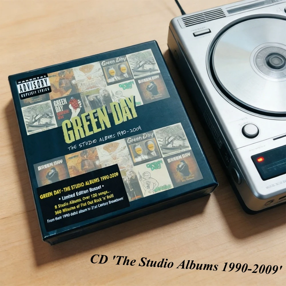 CD The Studio Albums 1990-2009 Fully Includes All 8 Studio Albums By The American Punk Rock Legends Green Day From 1990 To 2009.