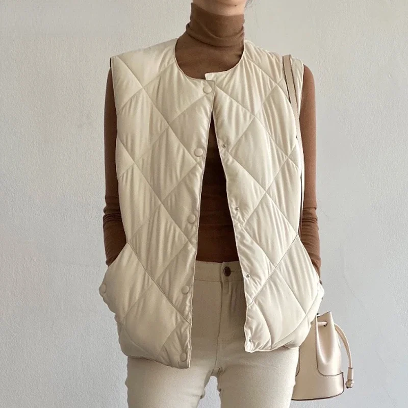 

South Korea Chic Autumn and Winter 2023 New Fashion Women's Temperament All-match Rhomboid Warm Cotton Vest Single-breasted Vest