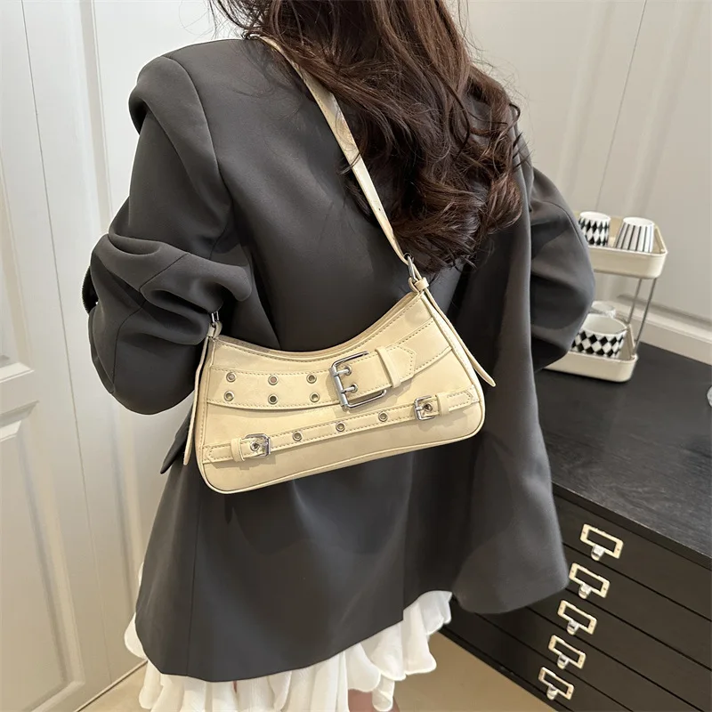 

Trendy Cool And Spicy Girl Retro Motorcycle Personalized Underarm Bag For Women Casual Shopping, Western Style Shoulder Handbag