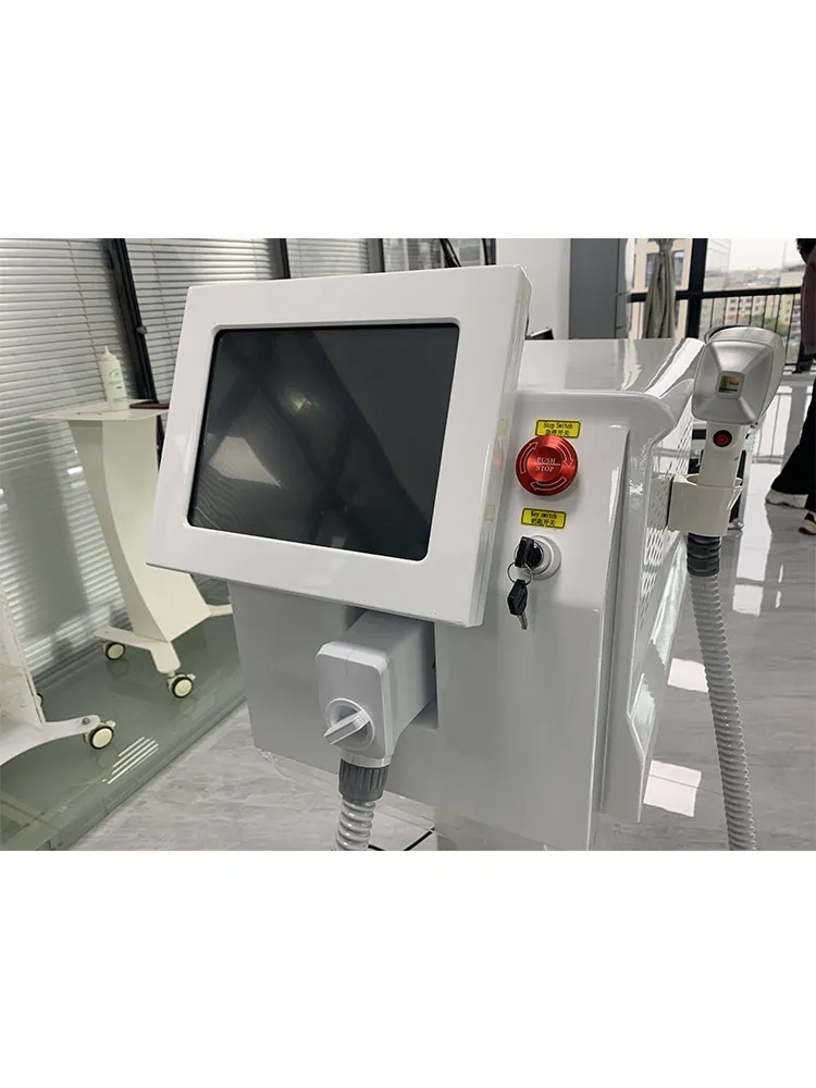 2025 Factory Price 3000W Laser Ice Platinum Triple Wavelength 755 808 1064 Ice Diode Laser effective Hair Removal Machine