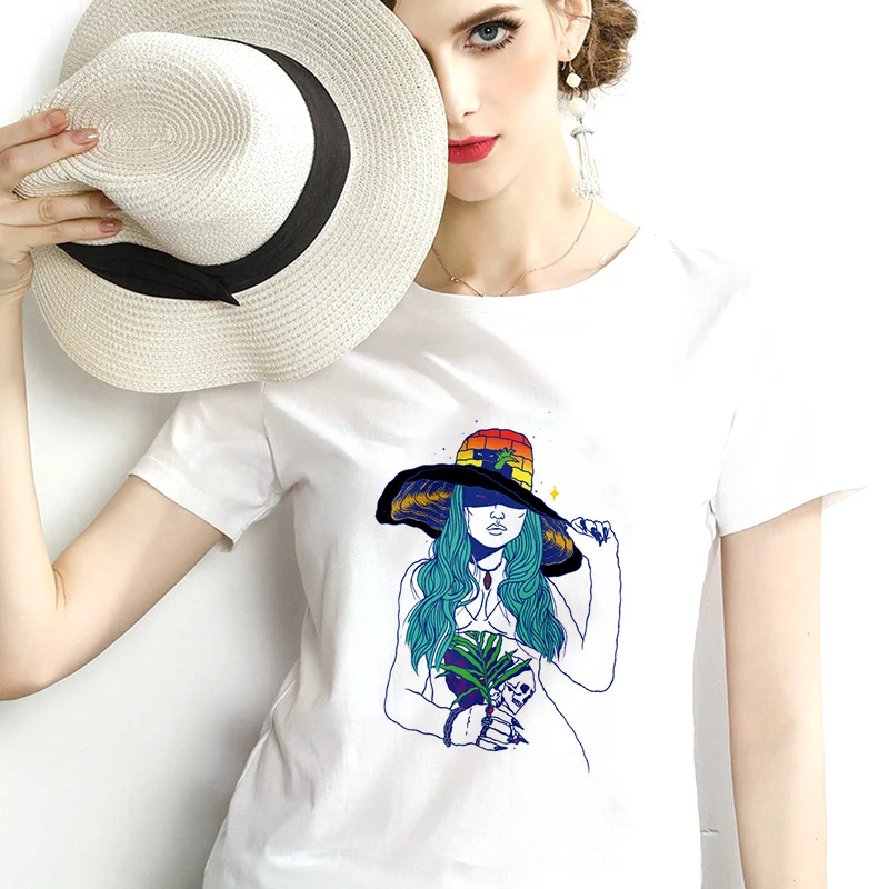 2019 New Tshirt Girl wearing a hat Printed Tops Thin Section T shirt Women Harajuku White Short Sleeve T-shirt Female Clothing