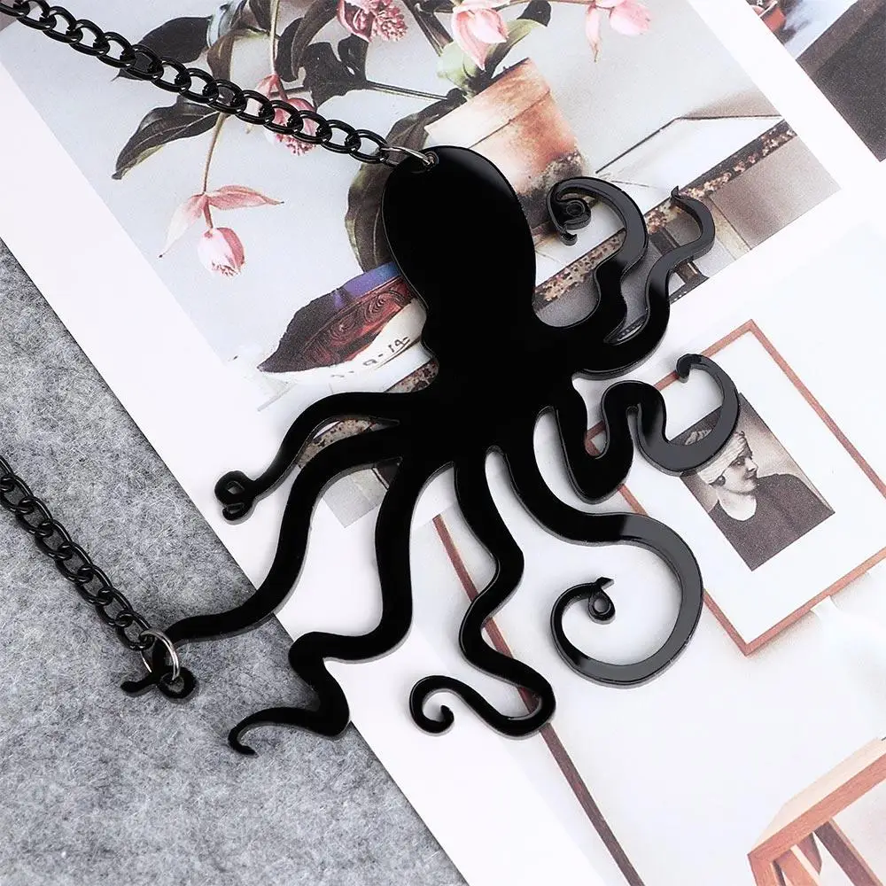 Vintage Creative Octopus Chain Women Pendant Jewelry Necklace Sweater Chain Unique