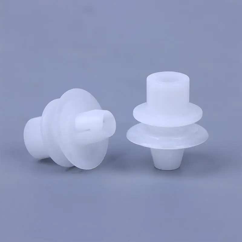 Diez piezas de clips para guardabarros trasero para Smart ForTwo 450/451, aplicables tanto a modelos Cabrio como a modelos Coupé.