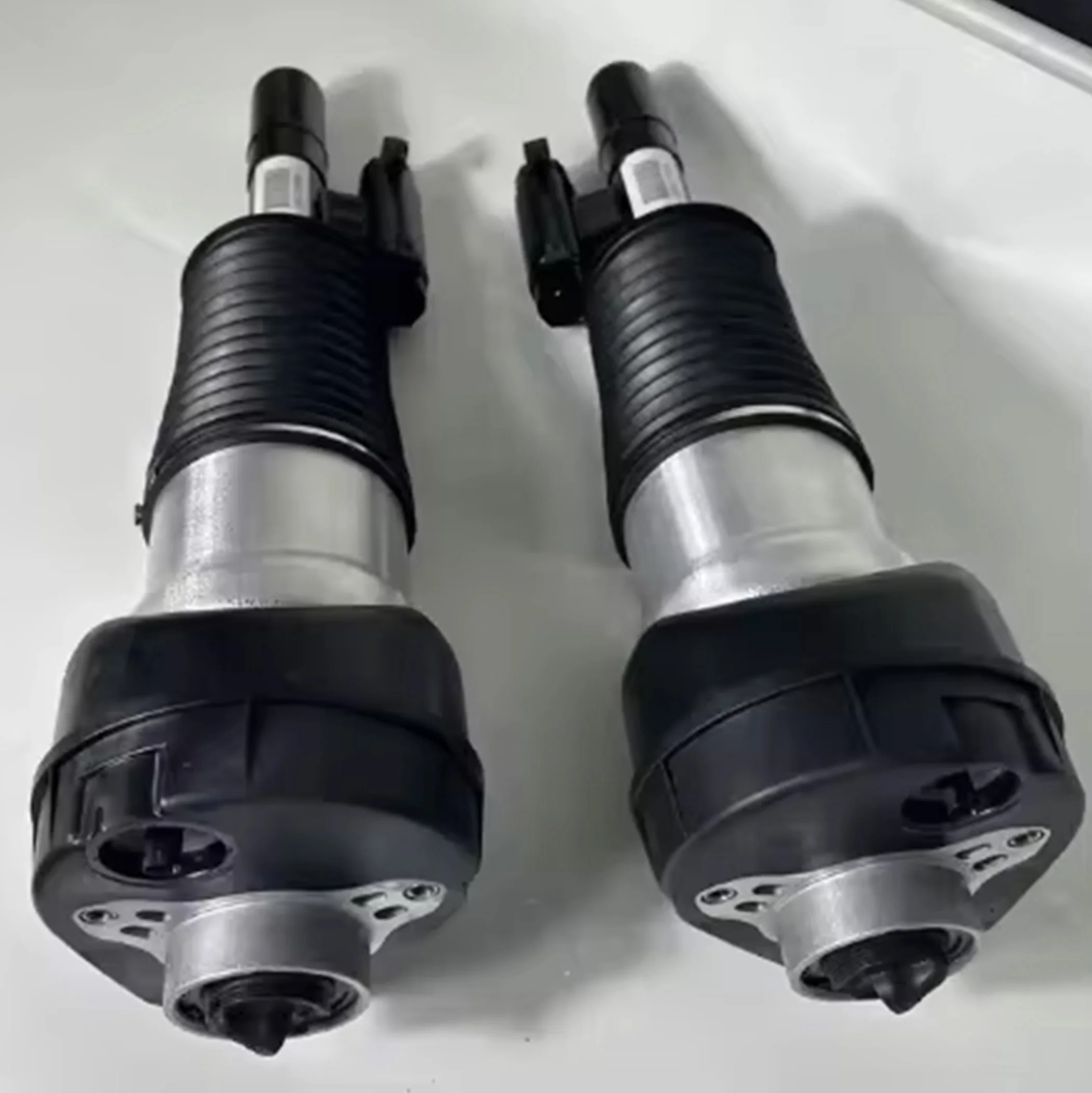 OGDEN 2X Front Left Right Air Suspension Strut w/ARC For Land Rover Range Rover L460 2022-2024 LR153051 LR153045