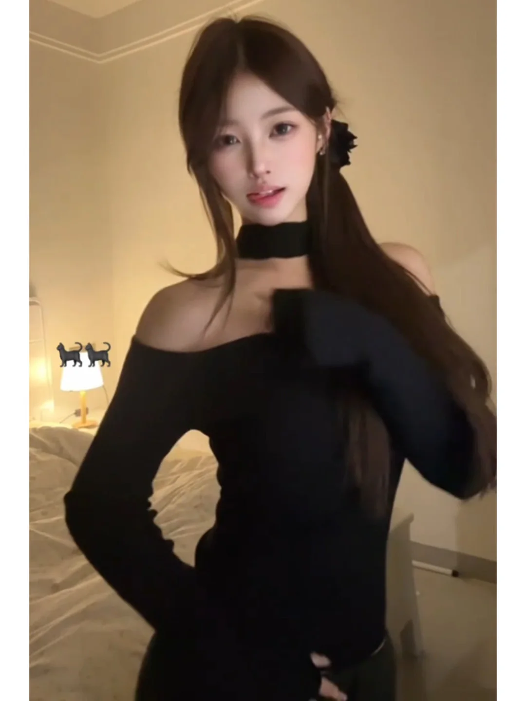 Sexy Pure Desire Long Sleeve Knitted Top Women's Slim Fit Beautiful Two-Way Wear Shoulder Bared Knitwear Trendy 2026 New Style