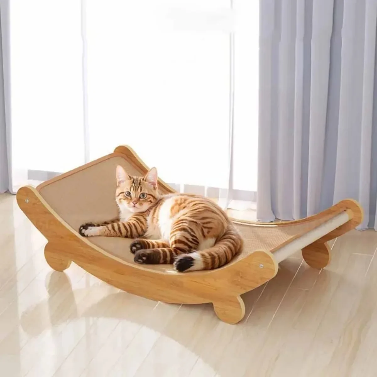 Coussin à Gratter Multifonctionnel en Bois pour Chat, Lit et Jouet pour Votre Ami Félin, Poignées Amovibles et Résistantes à l'Usure