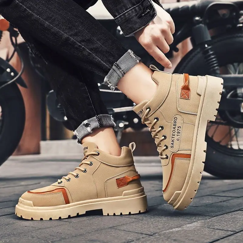 Outdoor Desert Work Boots Men's Autumn Winter Fleece Lined High Top Lace Up British Style Vintage Low Heel Anti Slip Lightweight