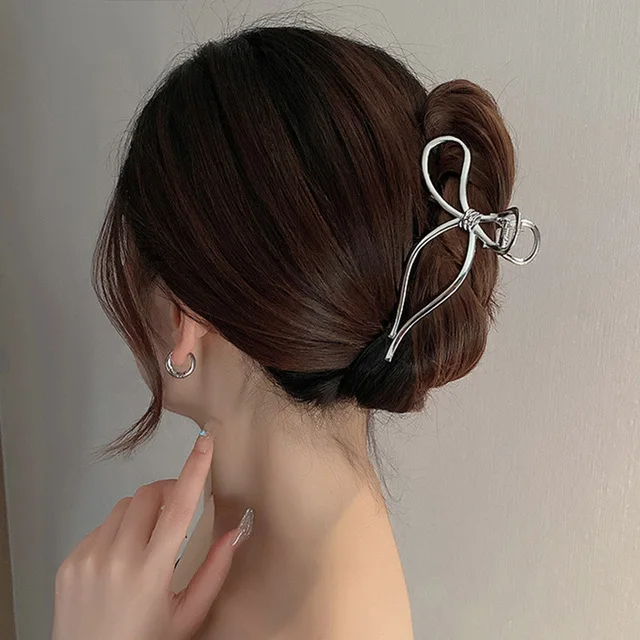 Elegant Bow Metal Hair Claw Clips for Women Gold Silver Geometric Grab Clip Korean Girls Hollow Hairpin Fashion Hair Accessories