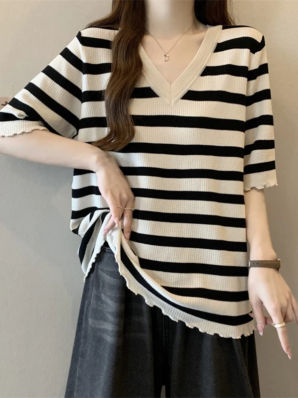 

plus Size Women's Striped Knitwear V-Neck Loose Fit Summer Short Sleeve T-Shirt Casual Comfortable Breathable Korean Style