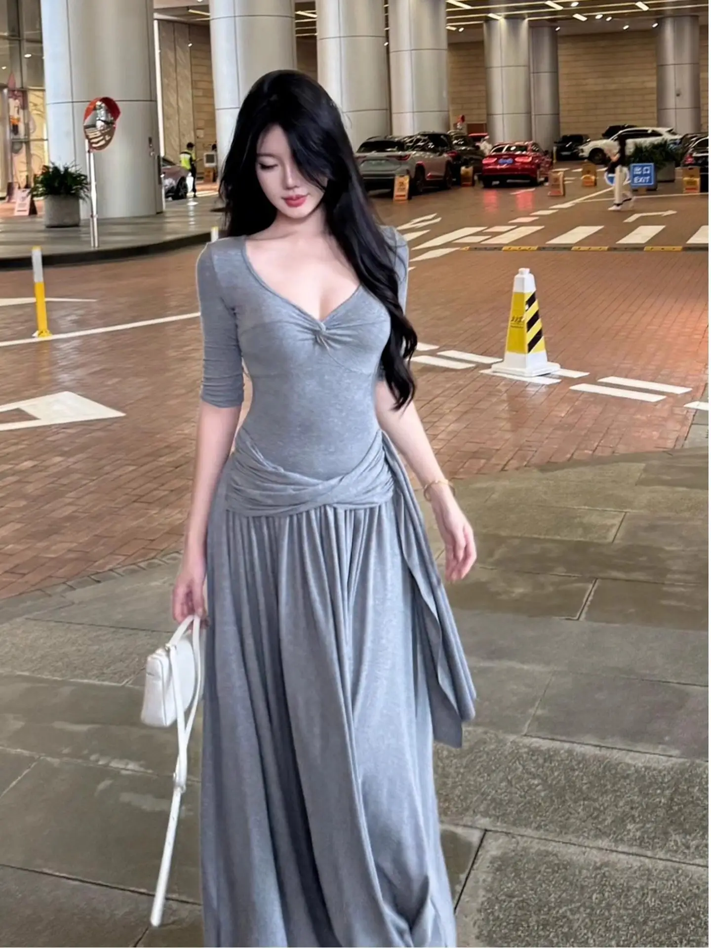 

Новая летняя женская юбка А-силуэта из полиэстера с завышенной талией и V-образным вырезом, высокое качество, средней длины