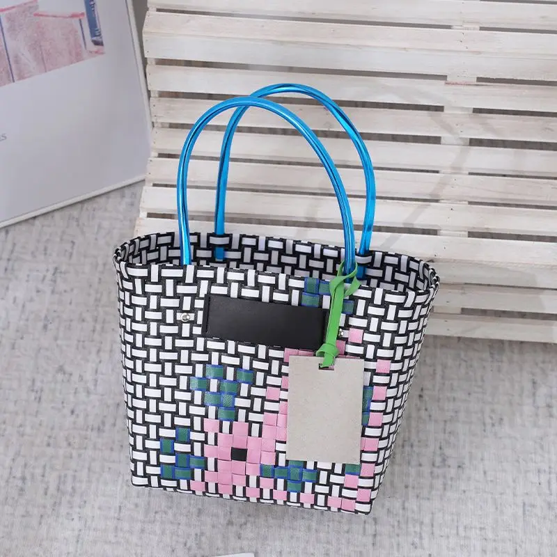 borsa-cesto-artigianale-in-pvc-cesto-da-picnic-colorato-intrecciato-a-mano-stile-semplice-urbano-con-lettere-a-contrasto