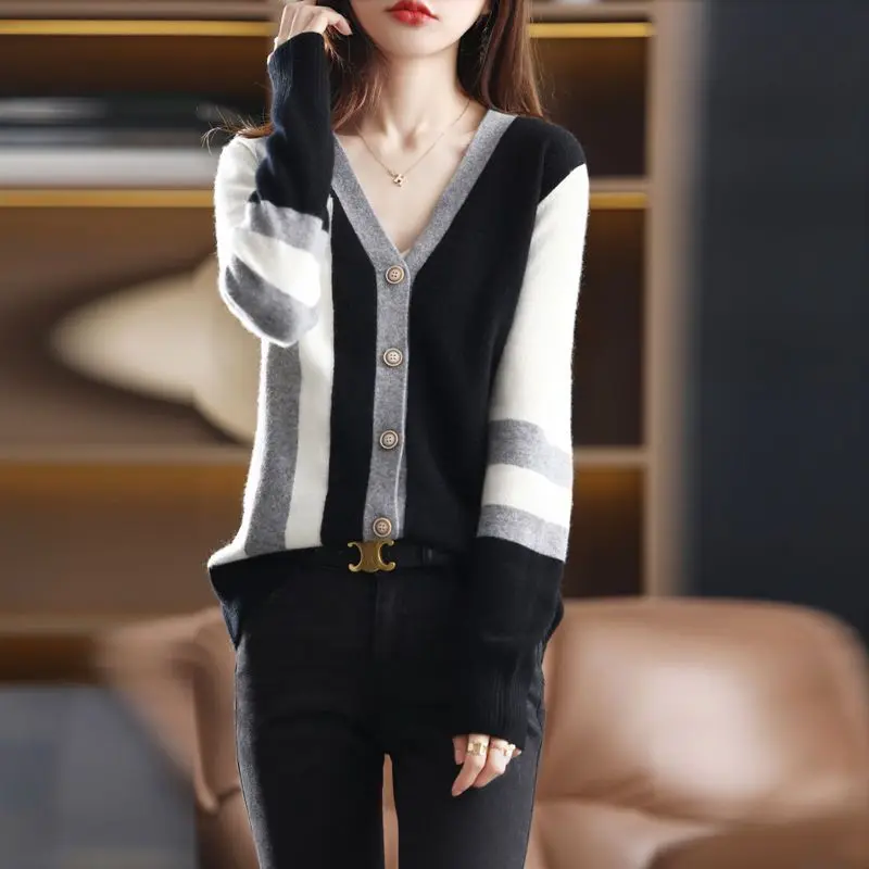 2023 New Spring and Autumn Fashion French Niche V-neck Stripe Color Blocking Loose Casual Lazy Style Women\'s Sweater Cardigan