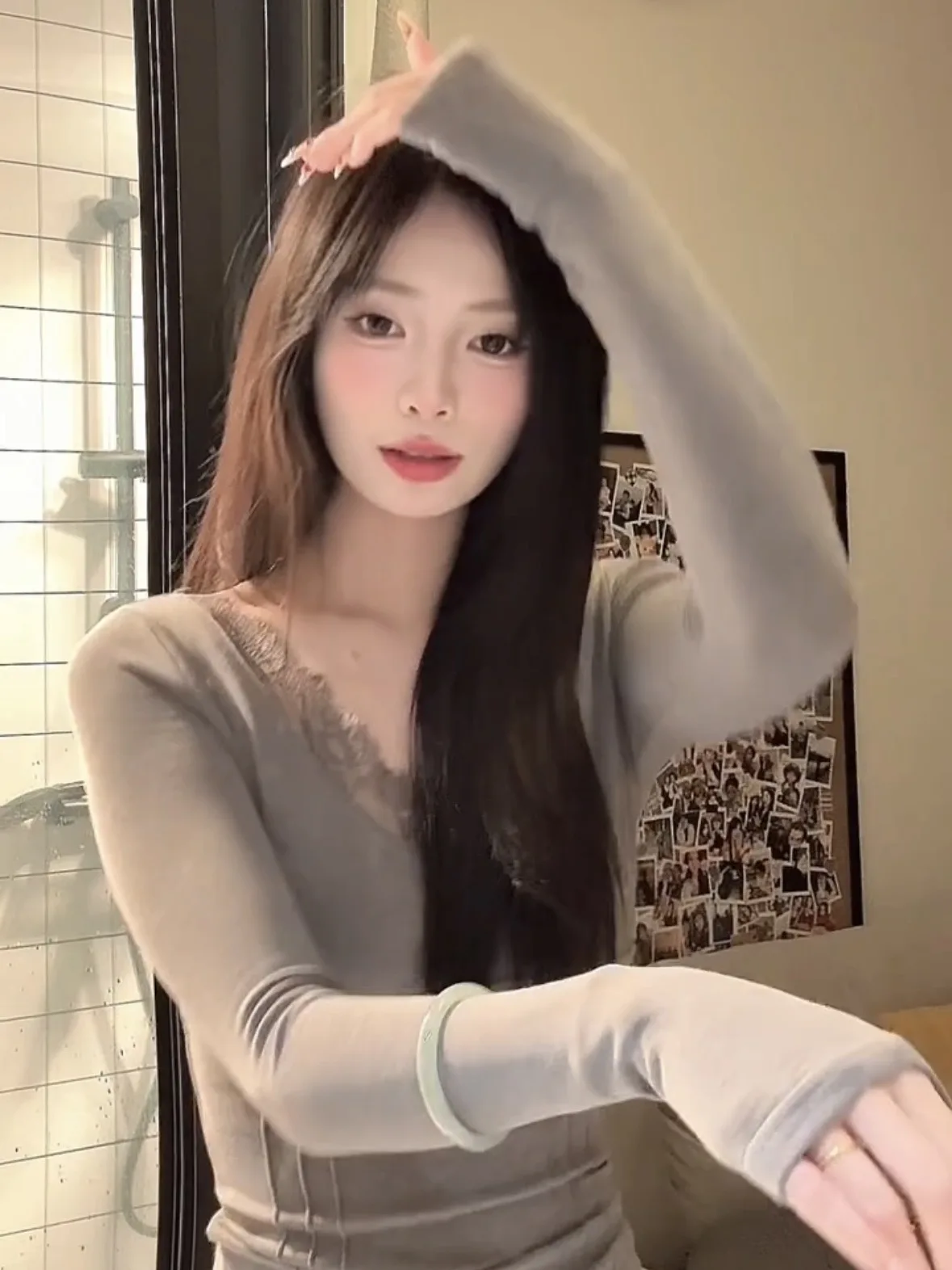 Camiseta Longa Feminina de Renda Americana Retrô com Detalhes em Fibone, Top Sexy e Slimming para Outono e Inverno, Estilo Coreano