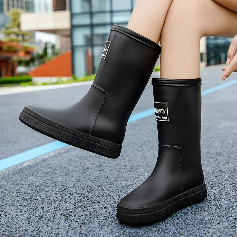 2024 New Rain Boots Women Summer Anti-Slip Trend Soft Rain Shoes Outdoor Fishing On Foot Winter Warm Thick Sole Waterproof Shoes