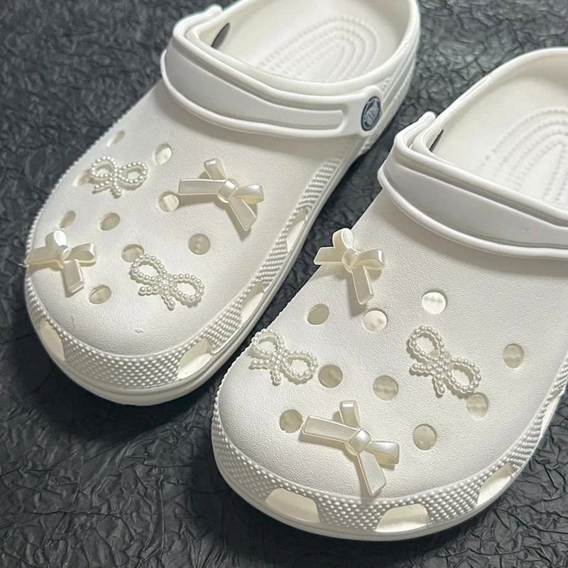 مجموعة كاملة حار بيع DIY هول الأحذية سحر ل لطيف الكرتون اليدوية سحر مصمم جودة حديقة الأحذية الديكور فتاة هدية