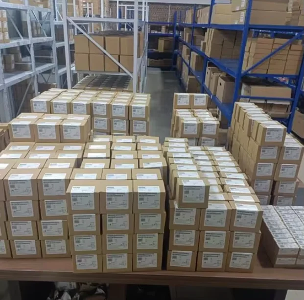 USB-6009 779026-01 Multifunktions-DAQ-Datenerfassungskarte 14 Bit 48 kS/s 8 analoge Eingänge 2 analoge Ausgänge