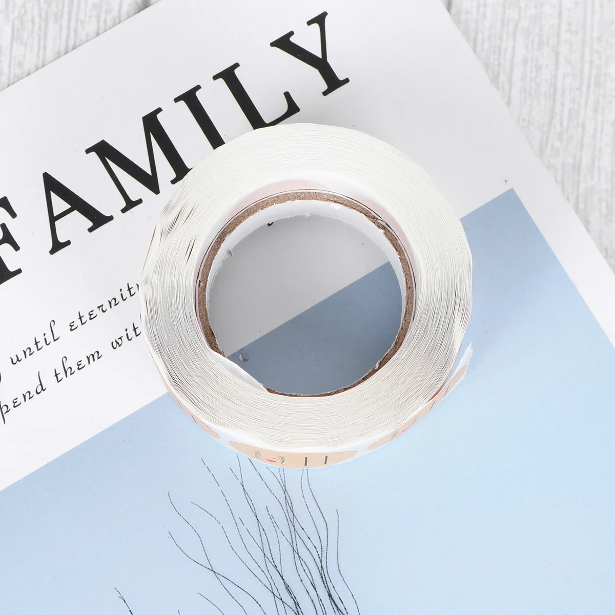 

Handmade With Love Round Sticker Roll Candy Bag Labels For Bakery Packaging Gift Box Wedding Party Favors Decorative