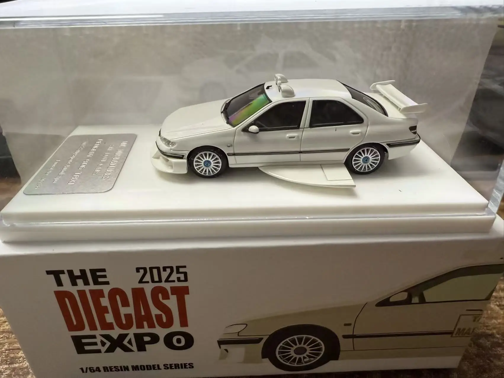 1:64 Miniaturas táxi Courier Francês Peugeot 406 407 modelo de