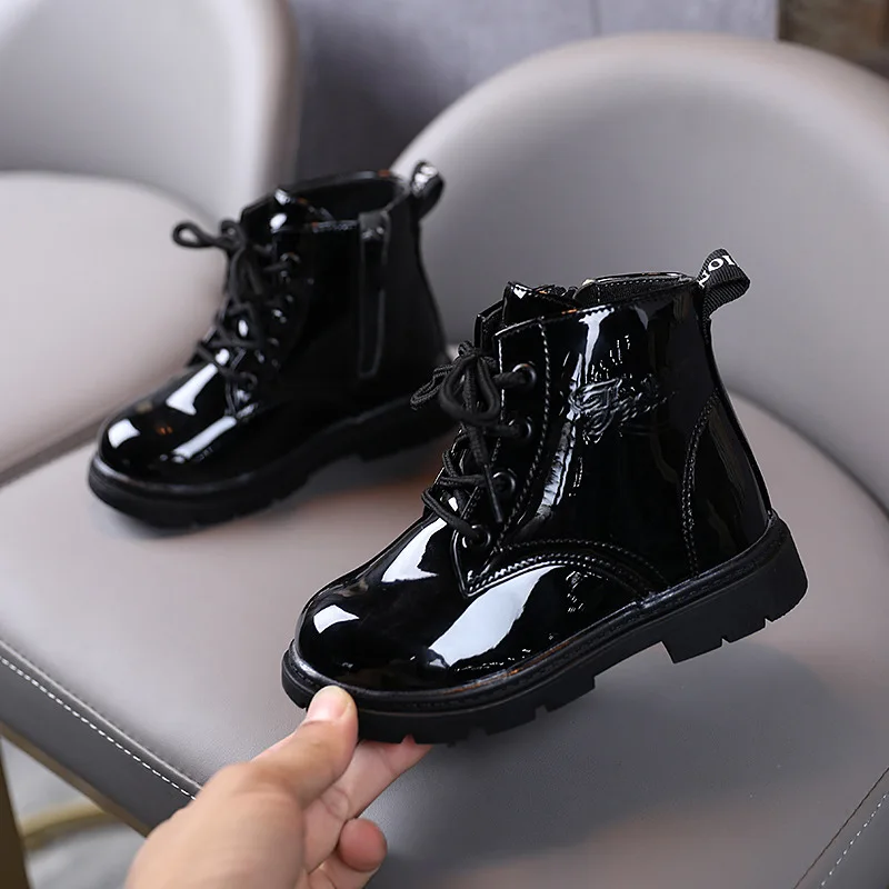 

Fashion Girls Shoes 2025 Autumn New British Style Kids Boots Simple Versatile Girls' Ankle Boots Soft Sole Anti Slip Boys Shoes