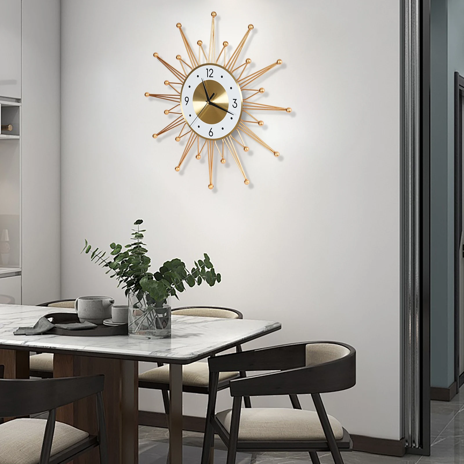 

Большие золотые солнечные настенные часы, настенные железные настенные часы 50*20 см на батарейках для декора гостиной