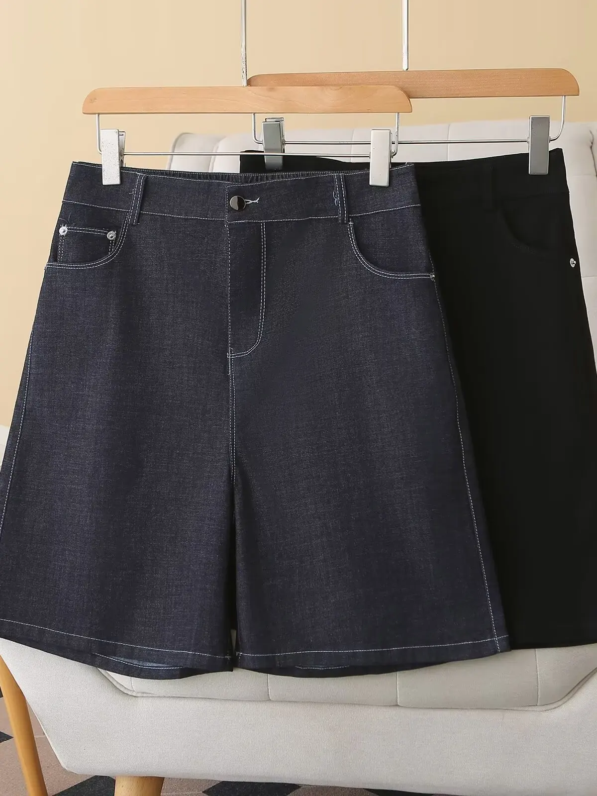 

High Elasticity Loose Fit Denim Wide Leg Shorts plus Size Women's Summer Casual Straight Cut Pants Comfortable Slimming Effect