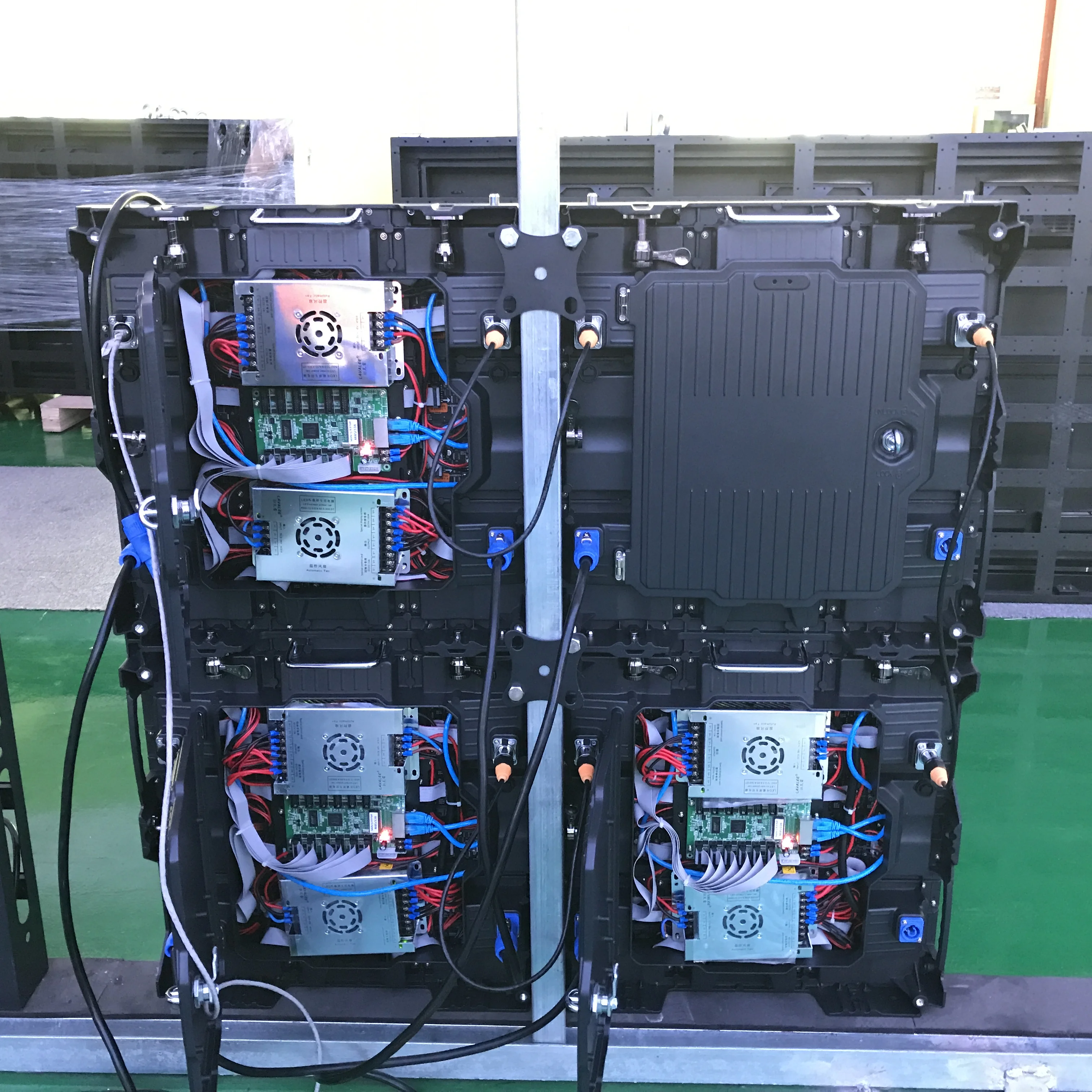 P2.5 كامل اللون تلفزيون Led لوحة 64x128 نقطة RGB Led مصفوفة وحدة P2P2.5P3 45 درجة زاوية وحدة