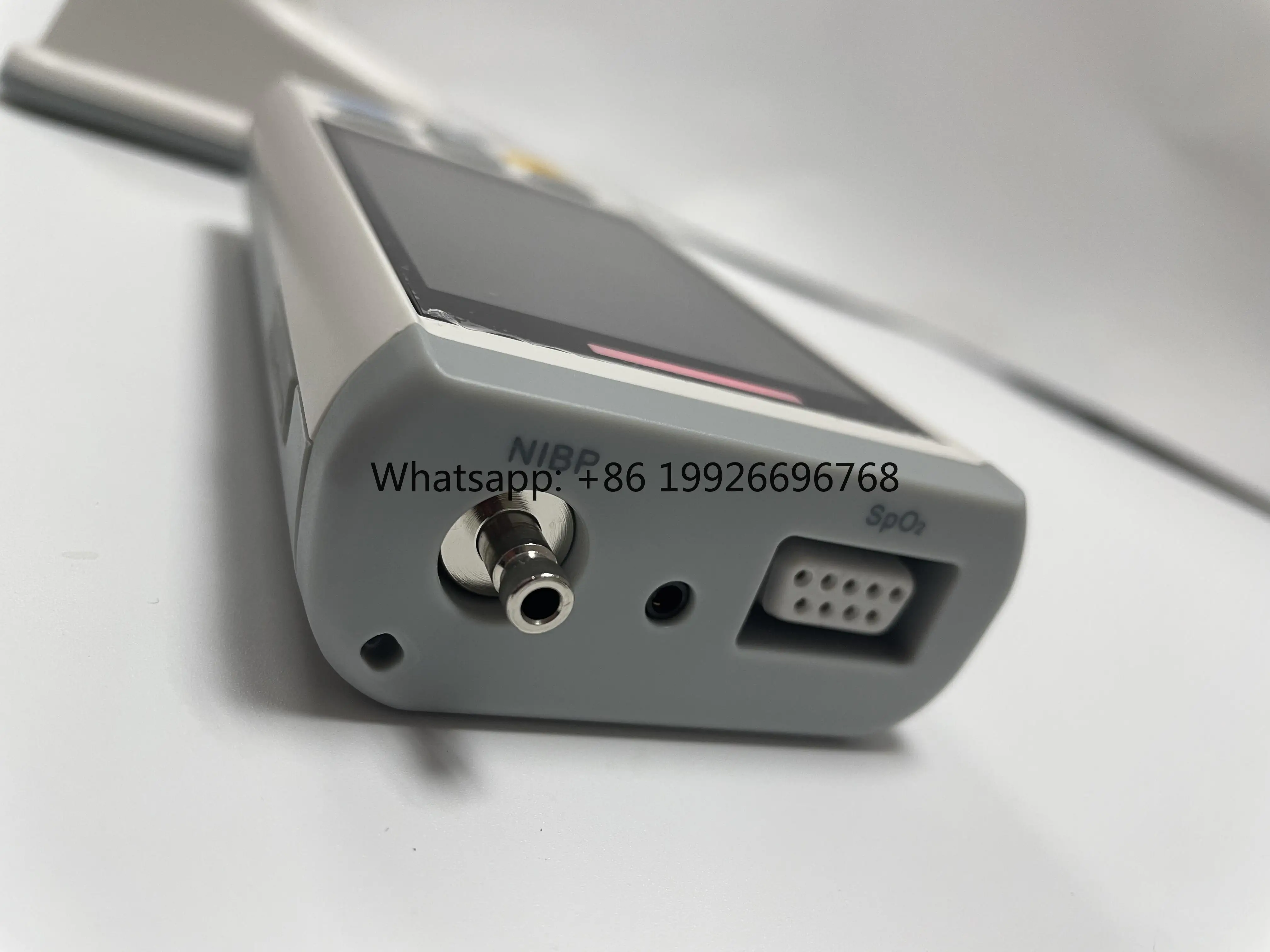 

3.5 Inch Portable Handheld Vial Sigs with Small Size and Simple Operation Pulse Oximetry Pediatric manufacturer