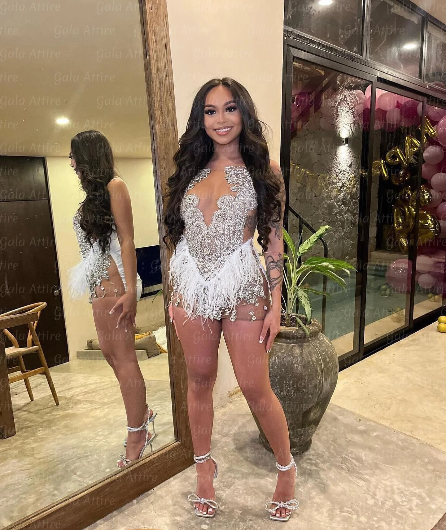 

Sexy Birthday Dress Mini Luxury Feather Hem Rhinestone Corset Cocktail Party Gowns Black Girl Senior Prom Customized