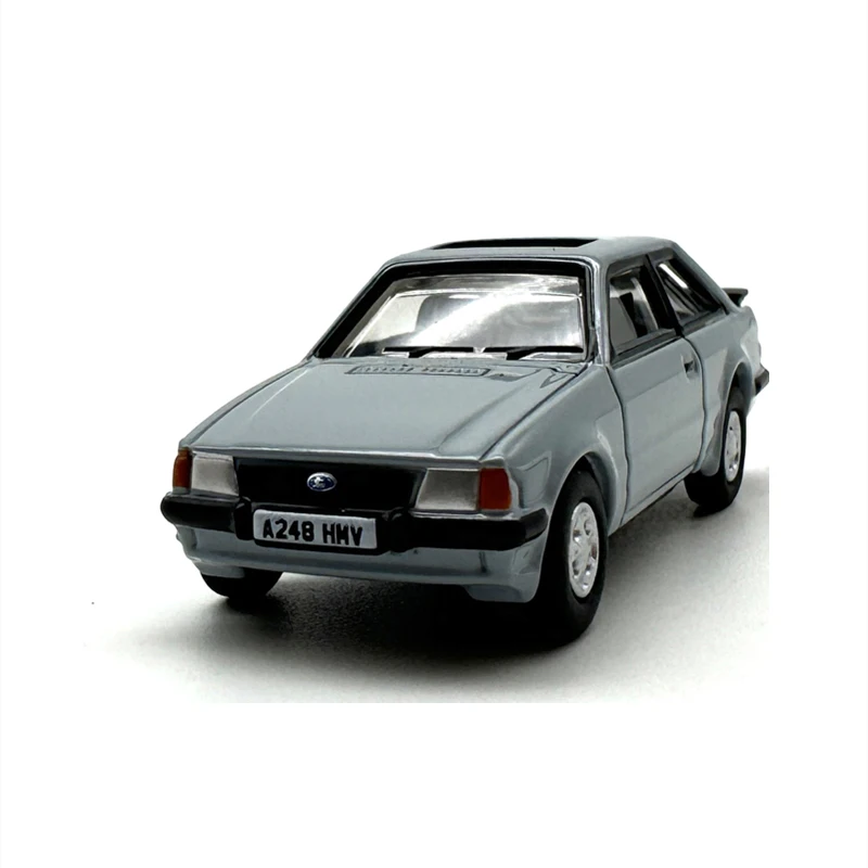 OXFORD 1:76 scala pressofuso lega Ford Escort XR3i Coupe giocattoli auto modello classici adulti Nostalgia Souvenir regali Display statico