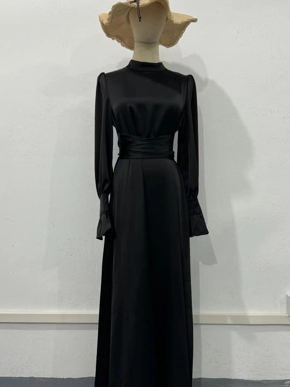 فستان نسائي أنيق من الساتان بأكمام طويلة وخصر مربوط بفيونكة أنيقة وخصر عالي للتنقل ملابس الخريف والمناسبات الأخرى