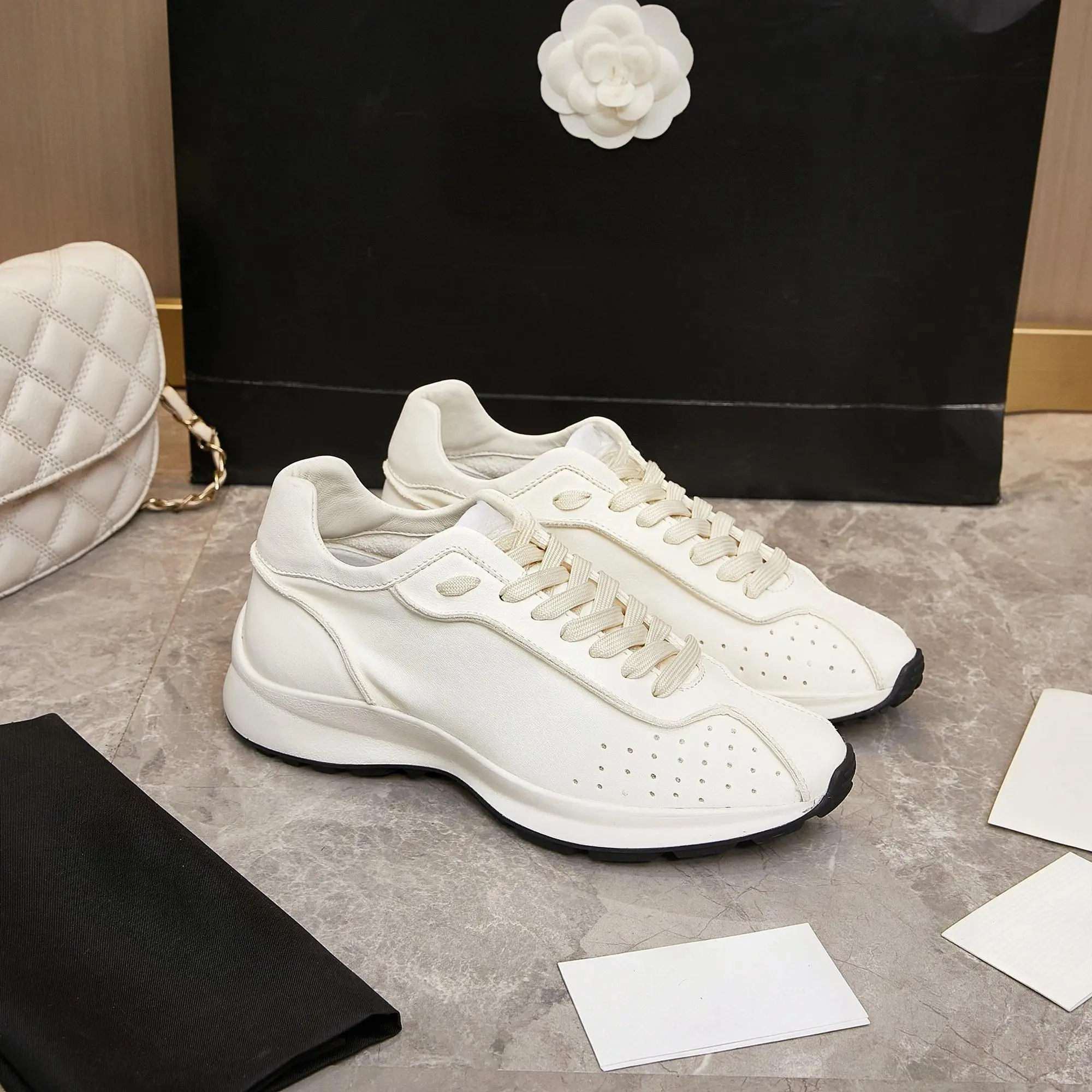 Unisex Cream White Perforated Leather Sneakers Breathable Hole Design Lace Up Black Tip Low Flat Sole Casual Walking Shoes