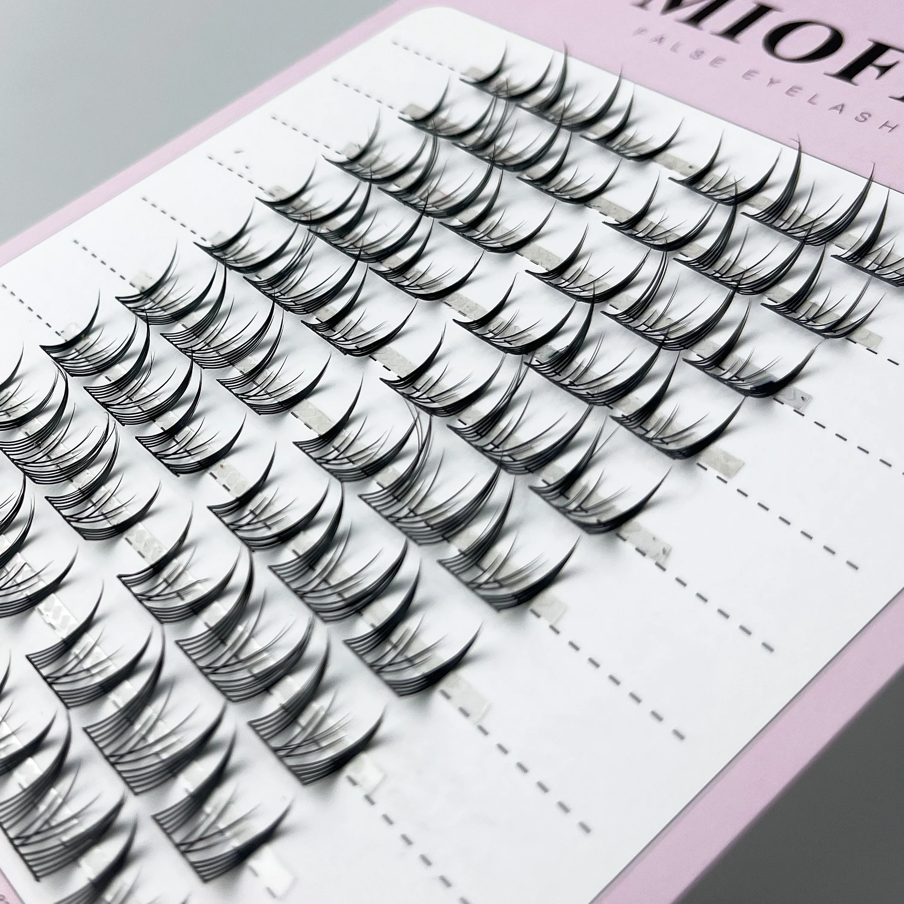 MIOFIA Manga Ciglia Finte Stile Coreano Ciglia Individuali Cluster Ciglia Anime Morbide e Leggere Trucco Estensione Ciglia Fai da Te