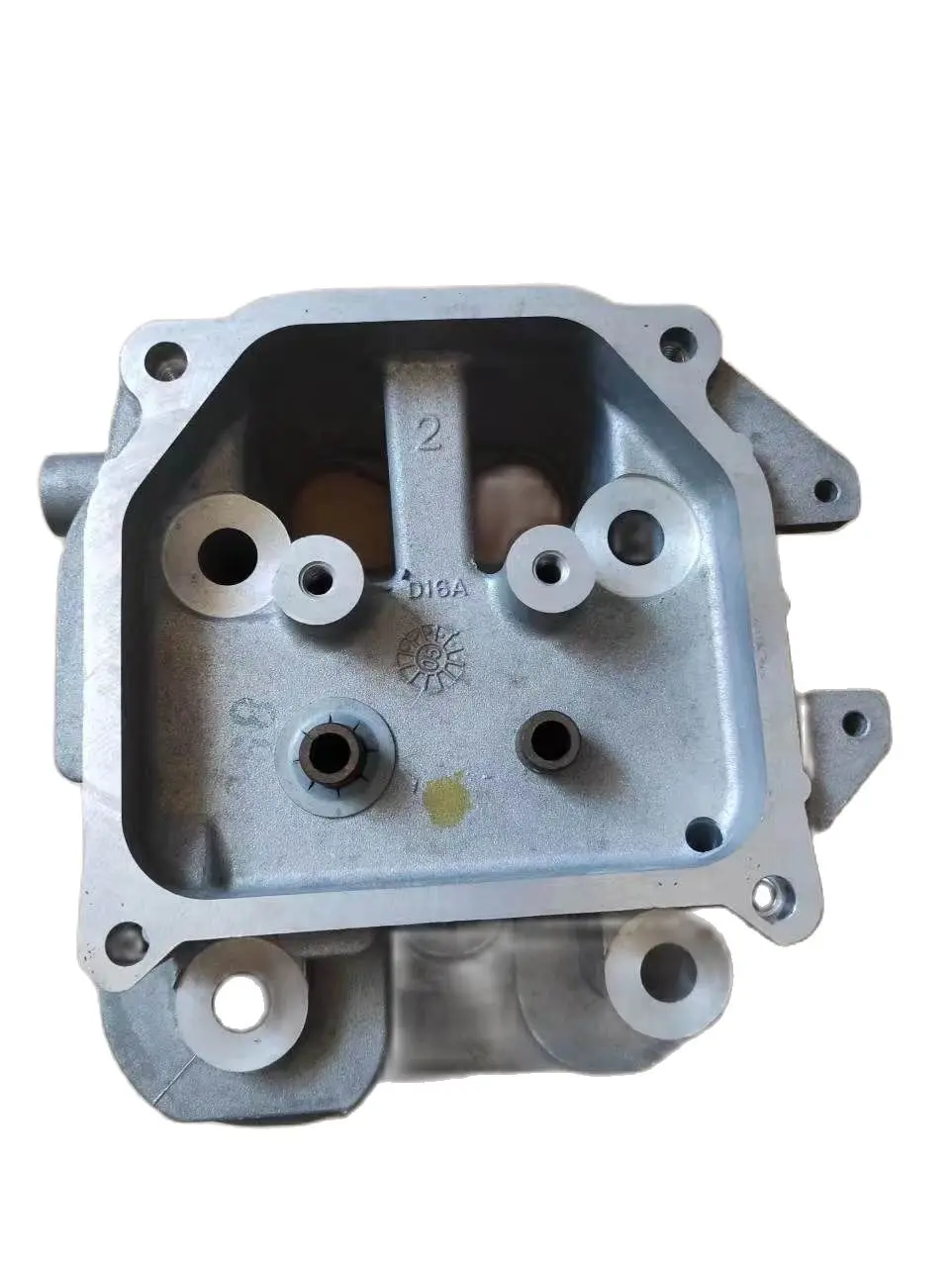 

CH640 CYLINDER HEAD 2# GAS ENGINE PART 24318115-S 2431871-S 24318150-S 24318174-S 24318203-S 2449401