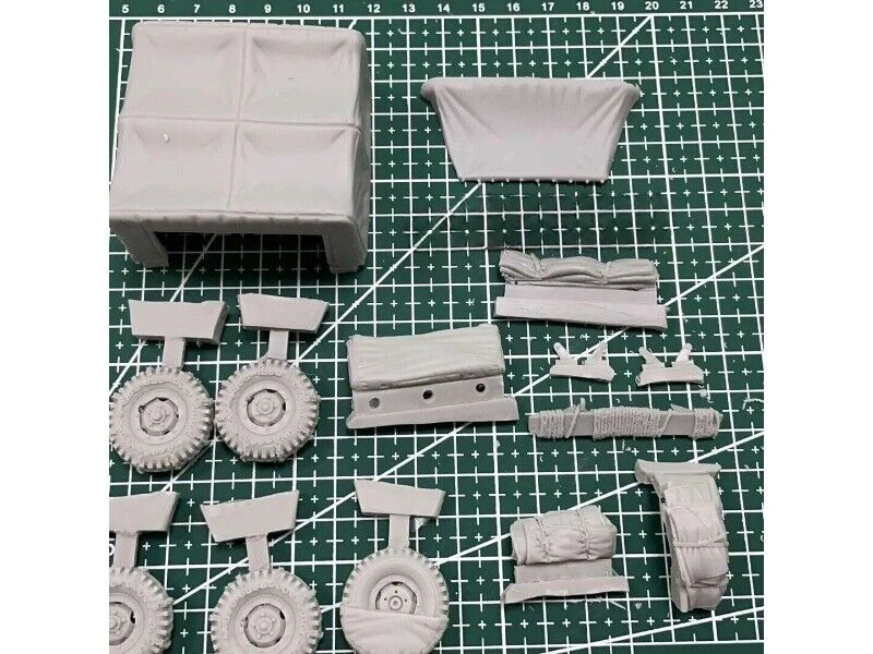 1:35 Scale Resin Die-casting Of Armored Vehicle Parts Modification Does Not Include Unpainted Car Model