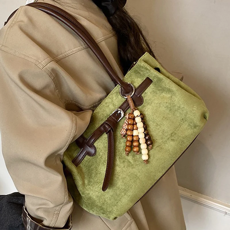 

Women Suede Vintage Tote Bag with Beaded Pendant Ladies Large Capacity Solid Color Underarm Satchel Bags Travel Purses Handbags