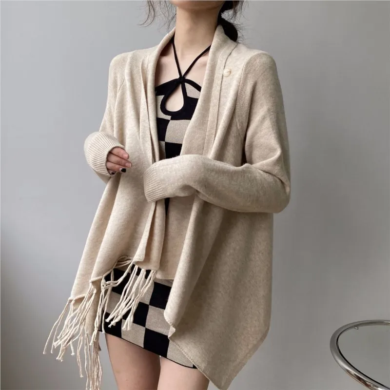 

Johnature 2023 New Slouchy Sweater Cardigan Coat Casual Simple Long-sleeved Women Loose Autumn Outer Fringed Shawl Coats