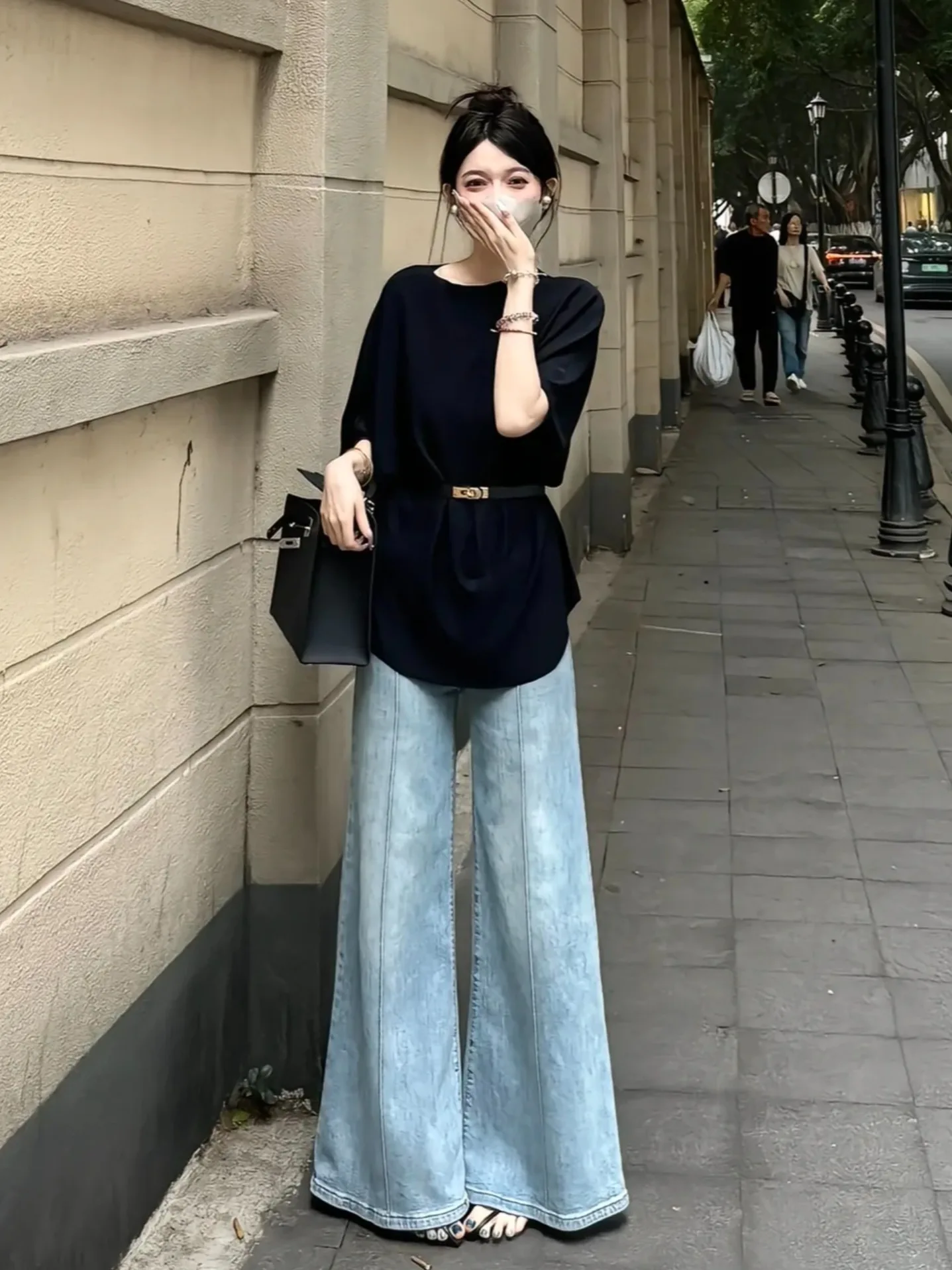 

Black round Neck Ice Silk Short Sleeve Knitted Top Women's Summer Loose Waist Cinching Design Fashionable Loose Fit Knitwear