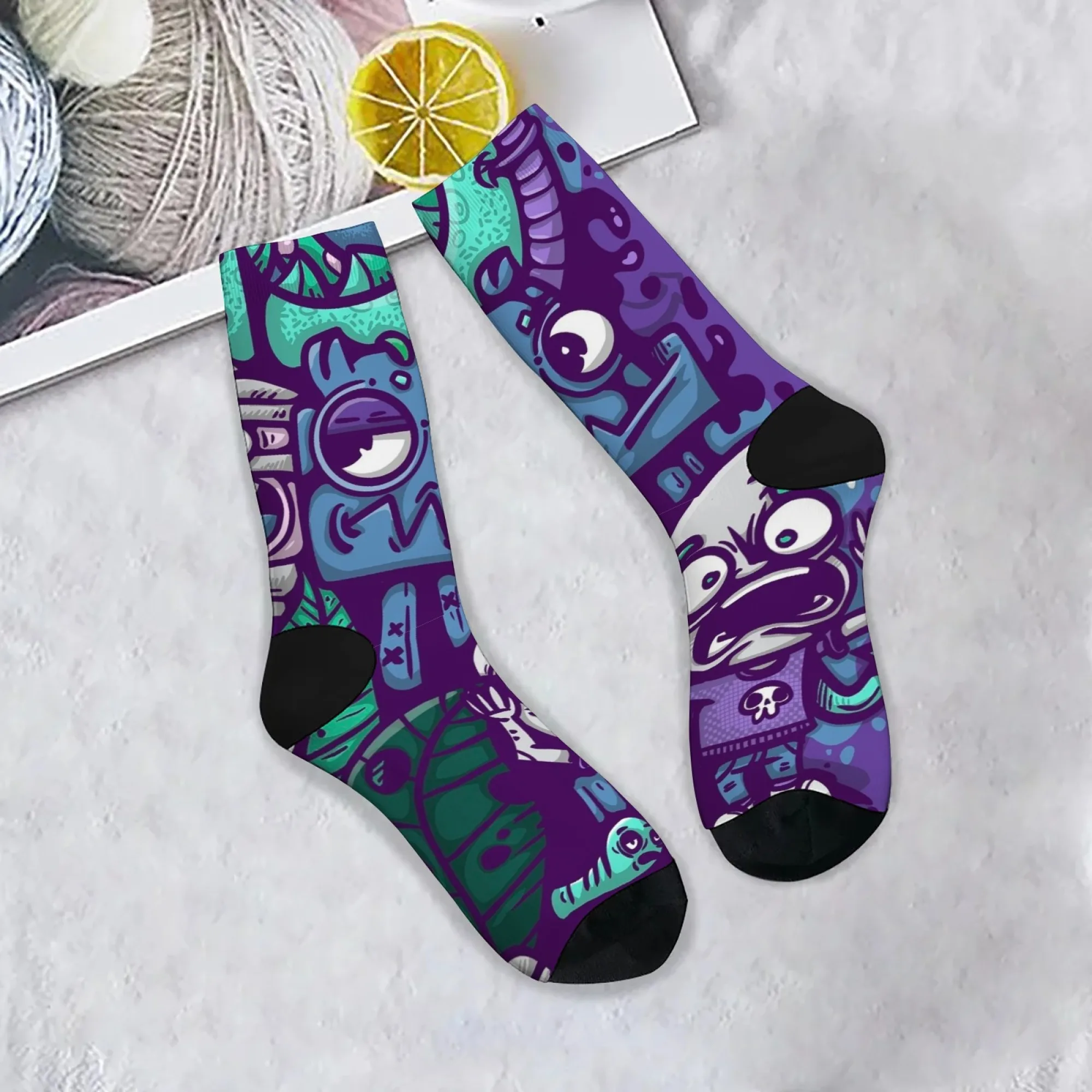 Neuartige Harajuku Retro Cartoon Monster und Zombie Print Herrensocken Street Style Crew Socken bequeme atmungsaktive rutschfeste Socken