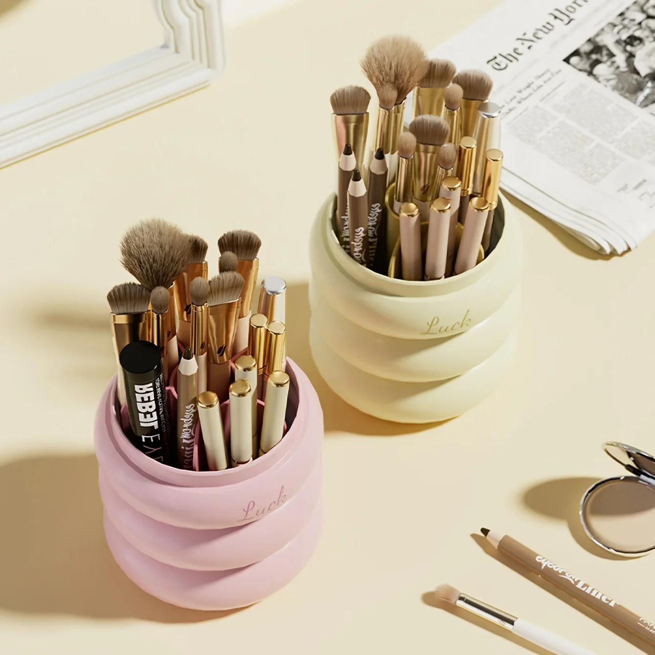 1pc Multifunctional Dust-Proof Cosmetic Brush Storage Box, Large-Capacity Makeup Organizer Container for Bathroom Countertop