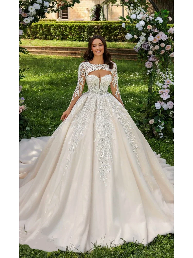 Customized New Women's Champagne Colored Palace Style Lace Dress With Large Skirt Long Tail Long Sleeved Satin Wedding Dress