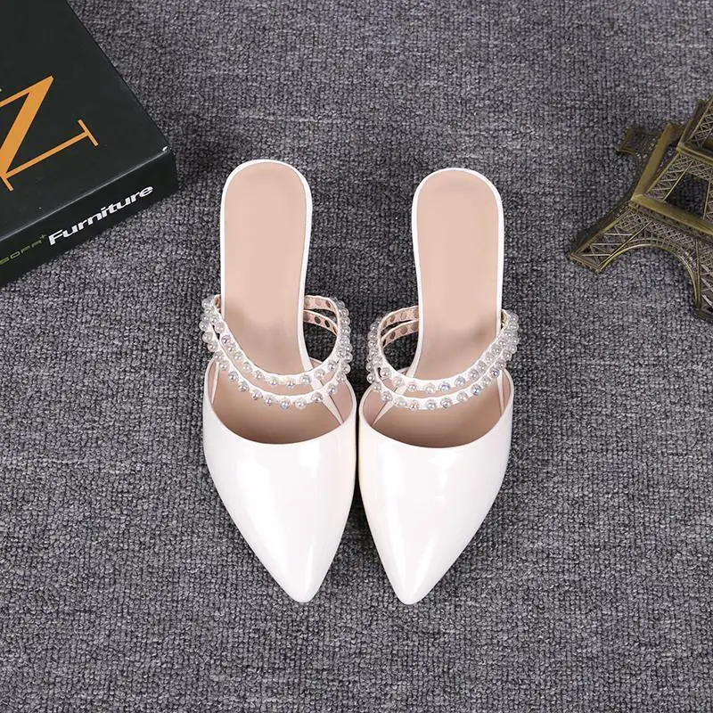 

Женские летние мюли 2026: Новые модные уличные сандалии с закрытым острым носком, из натуральной кожи, со стразами, без застежек