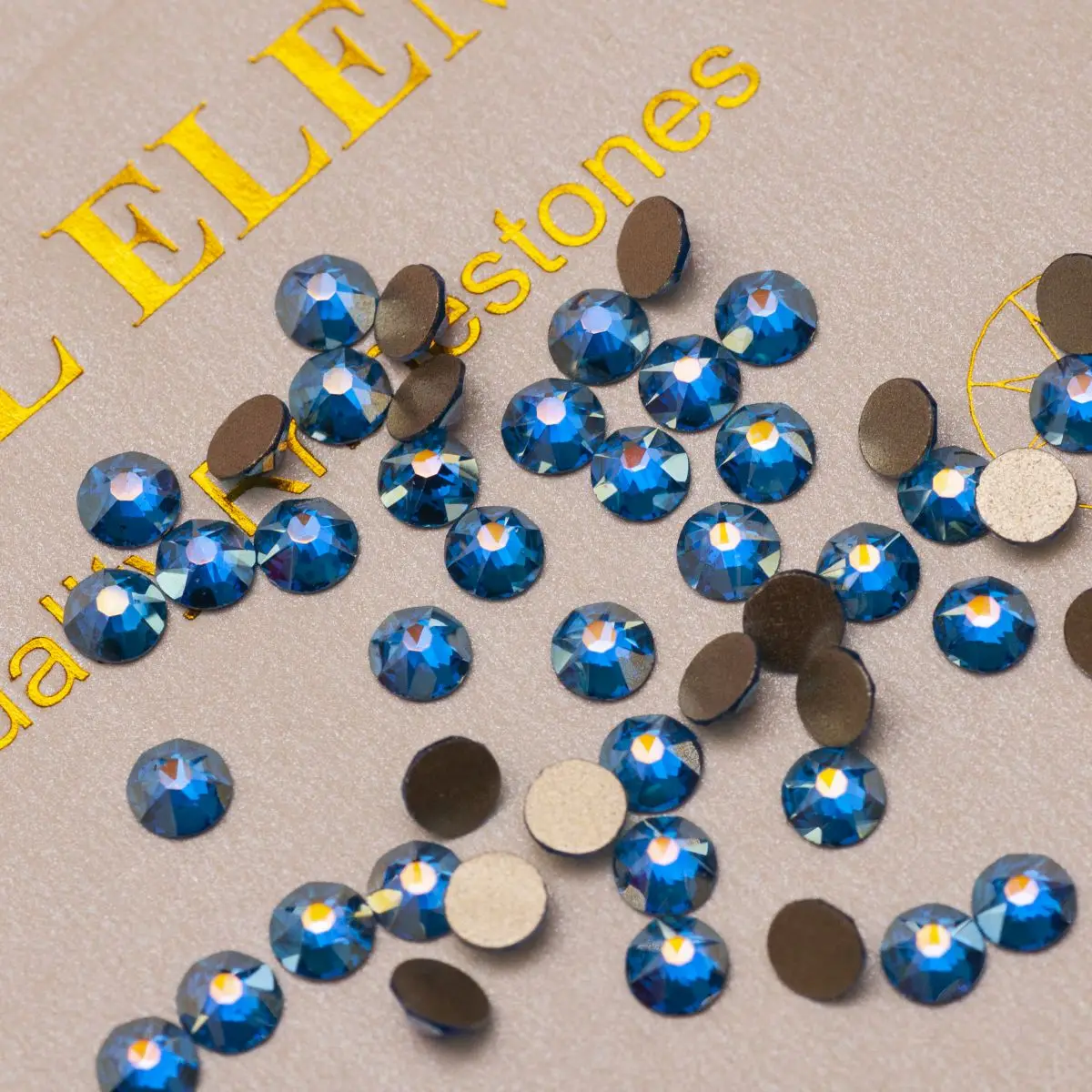 Pubrilex 2088NOHF 8 Große 8 Kleine Effekt AB Farbe Strass Kristallnägel Flache Rückseite Strasssteine für Nagelkunst und Kleidungsdekorationen – Detail 12
