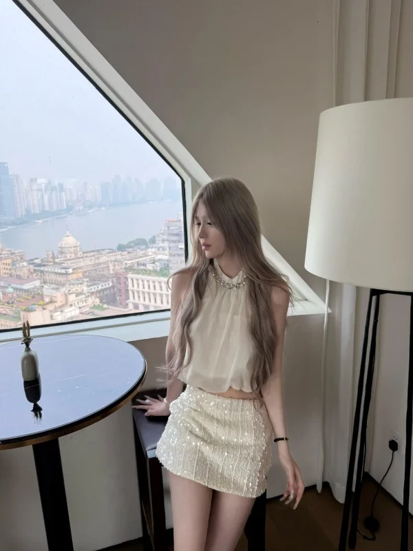 Summer Sparkling Diamond Embellished Off-Shoulder Neck Hanging Sexy Girl Design Sense Top And Skirt Two-Piece Set for Women