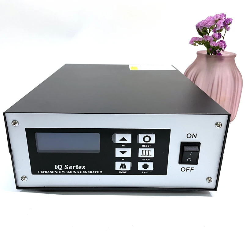 15KHZ 1800W Digital Ultrasonic Welding Generator For Folder File/PP Case/Plastic Box/PET Cylinder