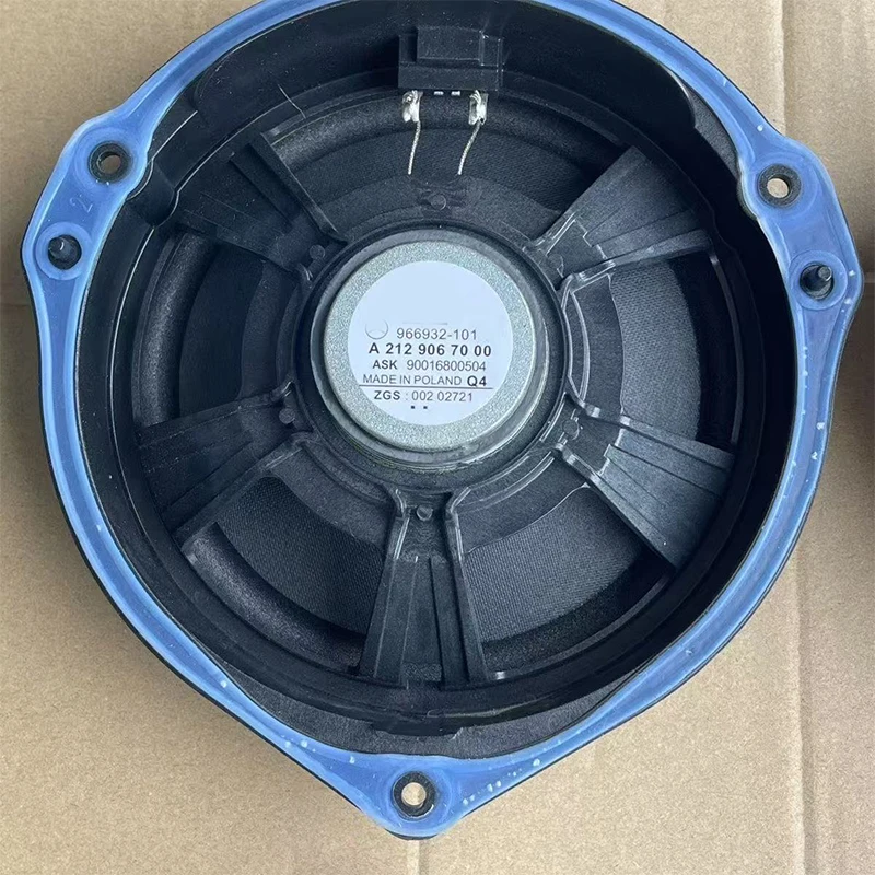 Speaker suitable for Mercedes Benz W212 speaker E200 E250 E300 E320 E350 speaker accessories front and rear door panels tweeter