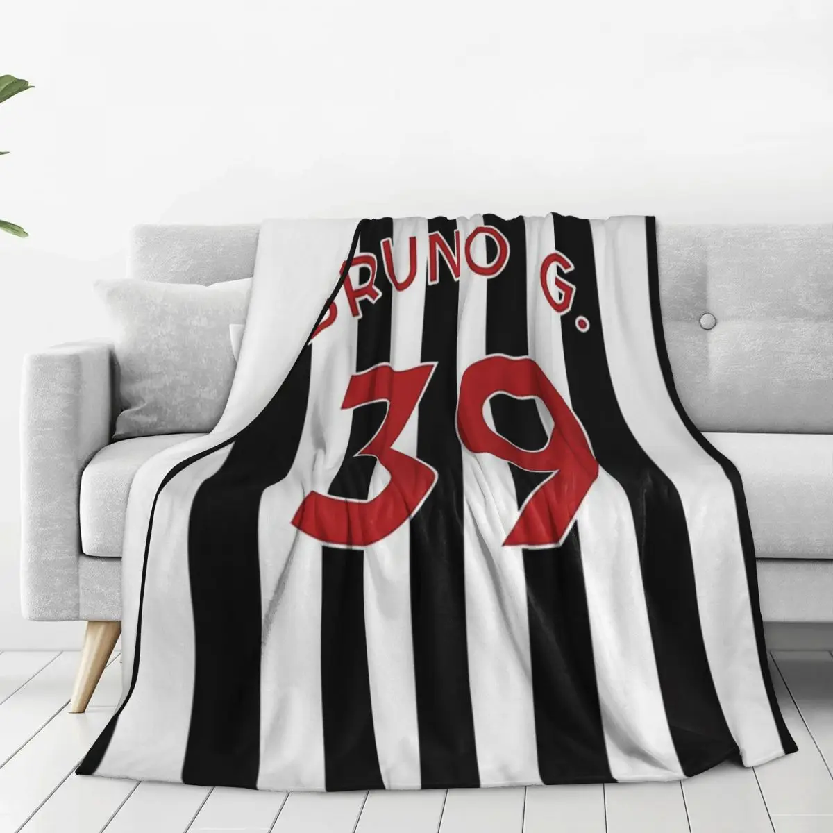 Bruno Guimaraes 39 NEWCASTLE Blankets Flannel Multi-function Throw Blankets Sofa Throw Blanket For Home Bedroom Throws Bedspread