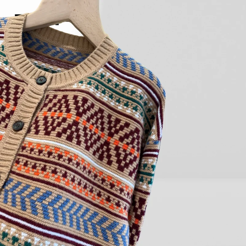سترة كشمير كلاسيكية لعام 2025 - ملابس تريكو صوف 100% للأناقة غير الرسمية على الطراز العتيق دفء مريح للارتداء اليومي AJ1312