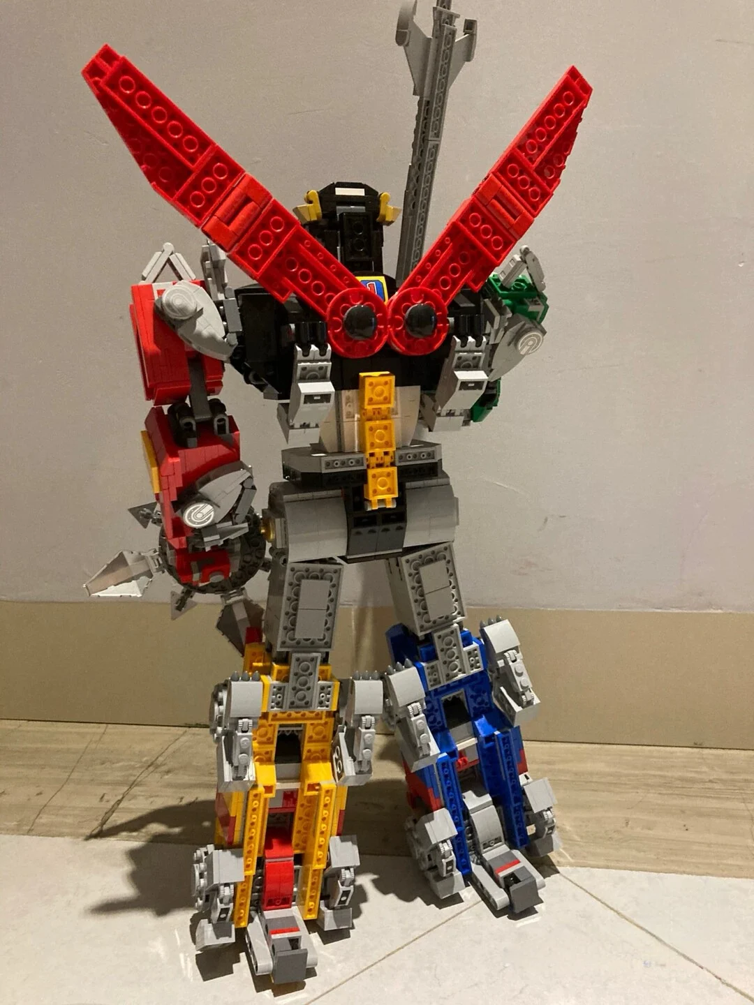 

Voltron Building Robot Model Kit Parent Child Game Gift [2321PCS] Adult and Children STEM Education Toys | Collector's Edition